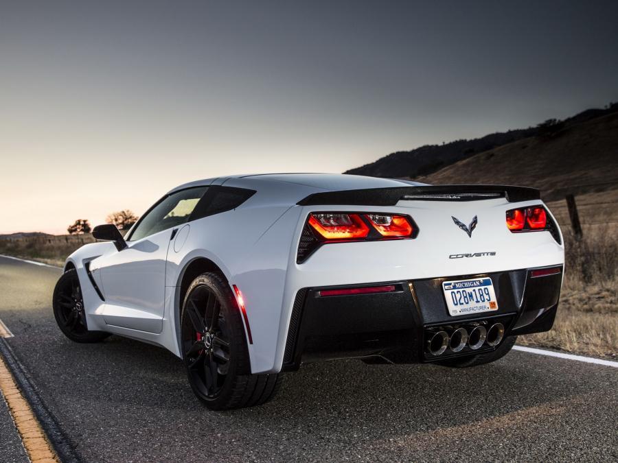  Chevrolet Corvette Stingray Coupe 2013 года  (фото 8 из 25)